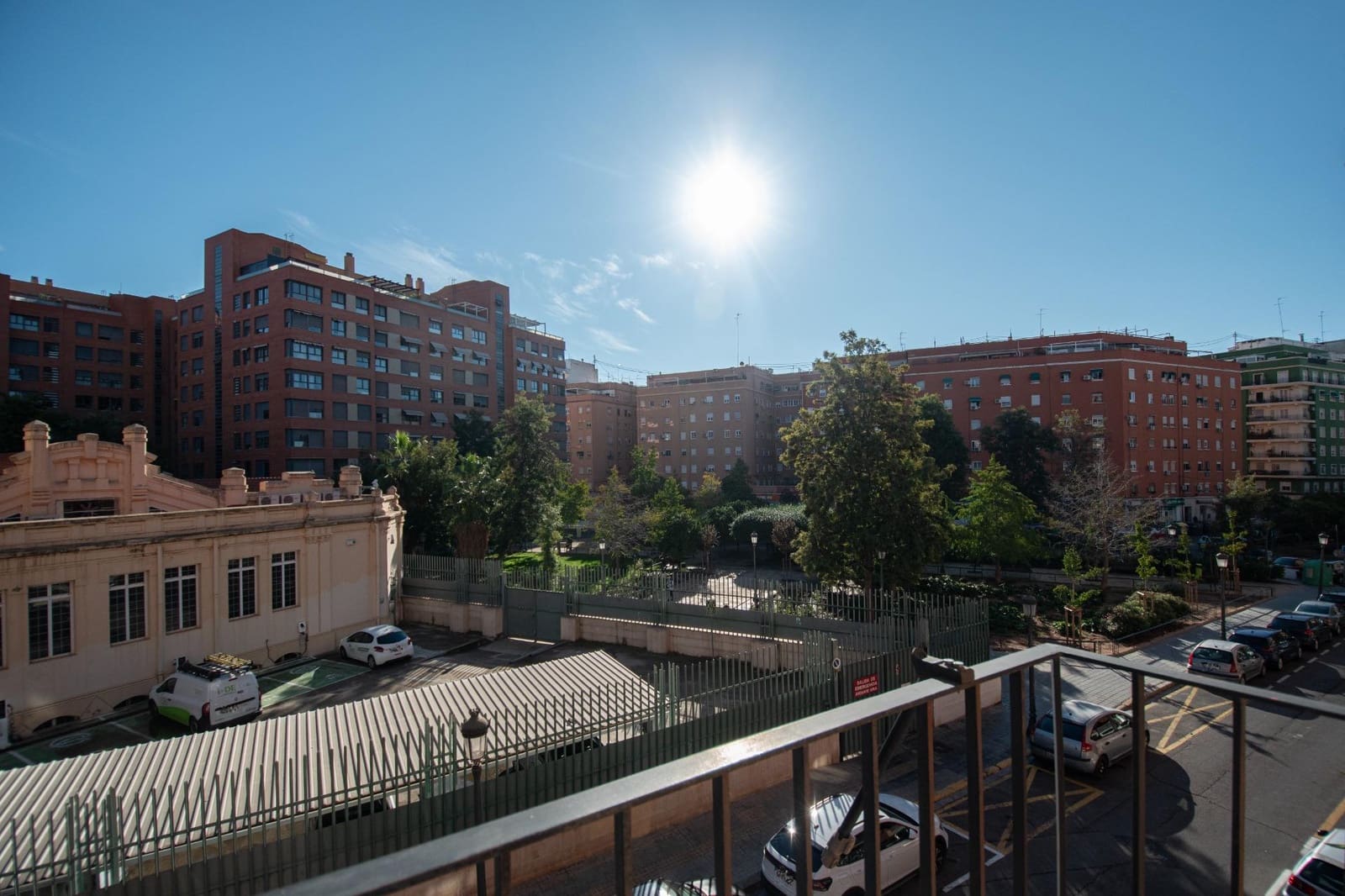 4 slaapkamer Flat te koop in Valencia stad met garage - € 285.000 (Ref: 10173964)