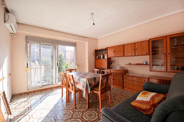 Piso de 4 habitaciones en Nou Moles, València ciudad en venta con garaje - 285.000 € (Ref: 10173964)