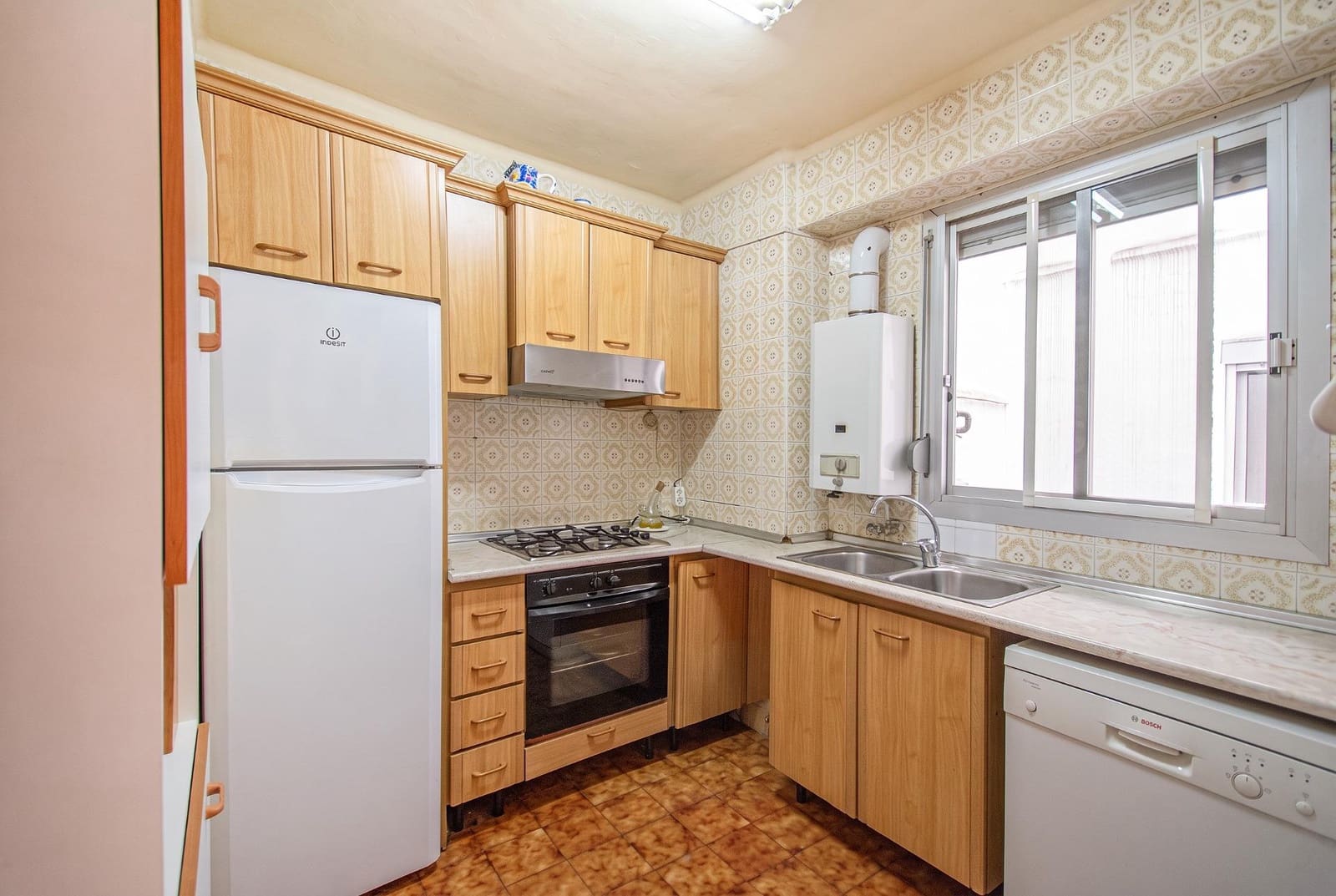 4 slaapkamer Flat te koop in Valencia stad met garage - € 285.000 (Ref: 10173964)