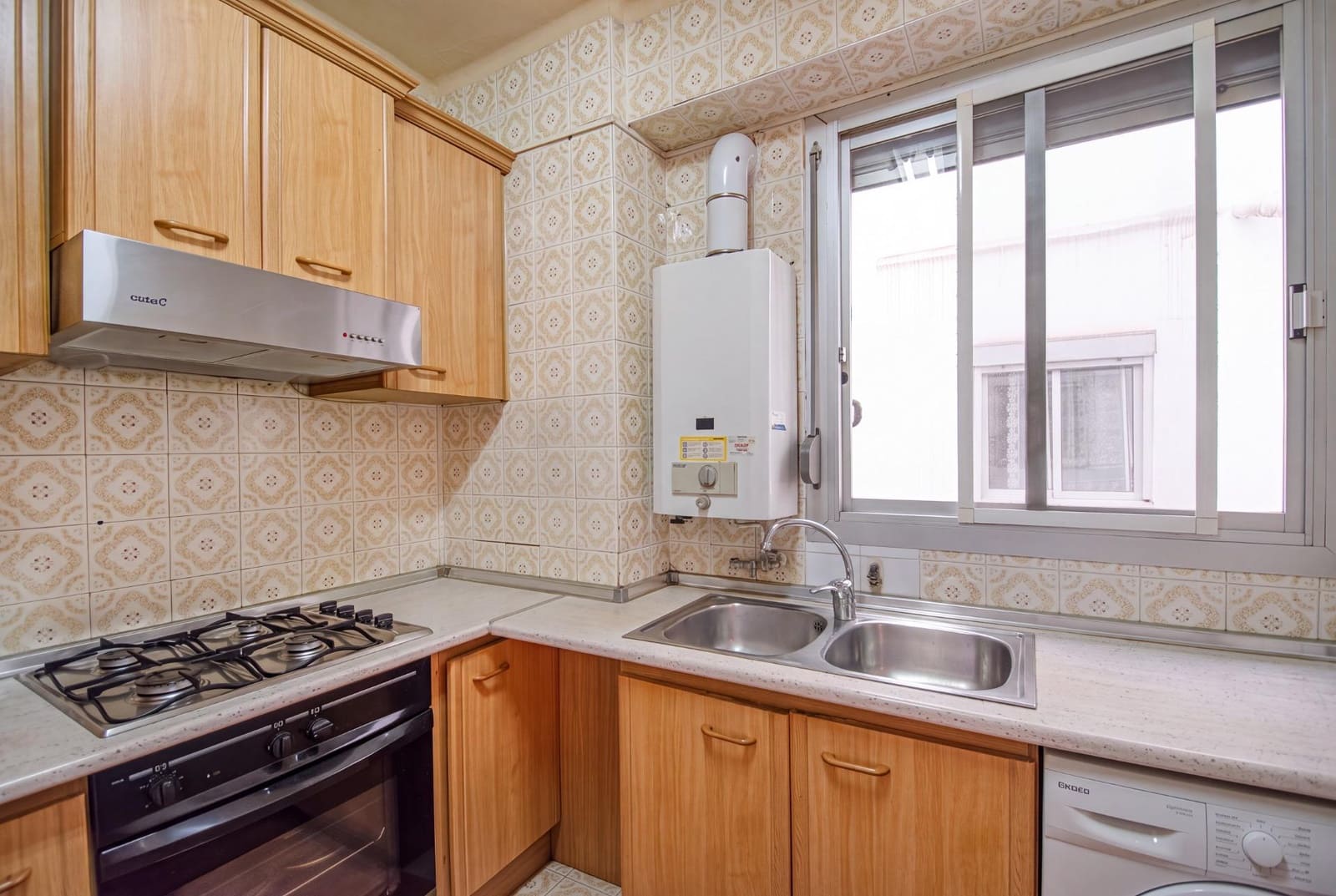 4 slaapkamer Flat te koop in Valencia stad met garage - € 285.000 (Ref: 10173964)