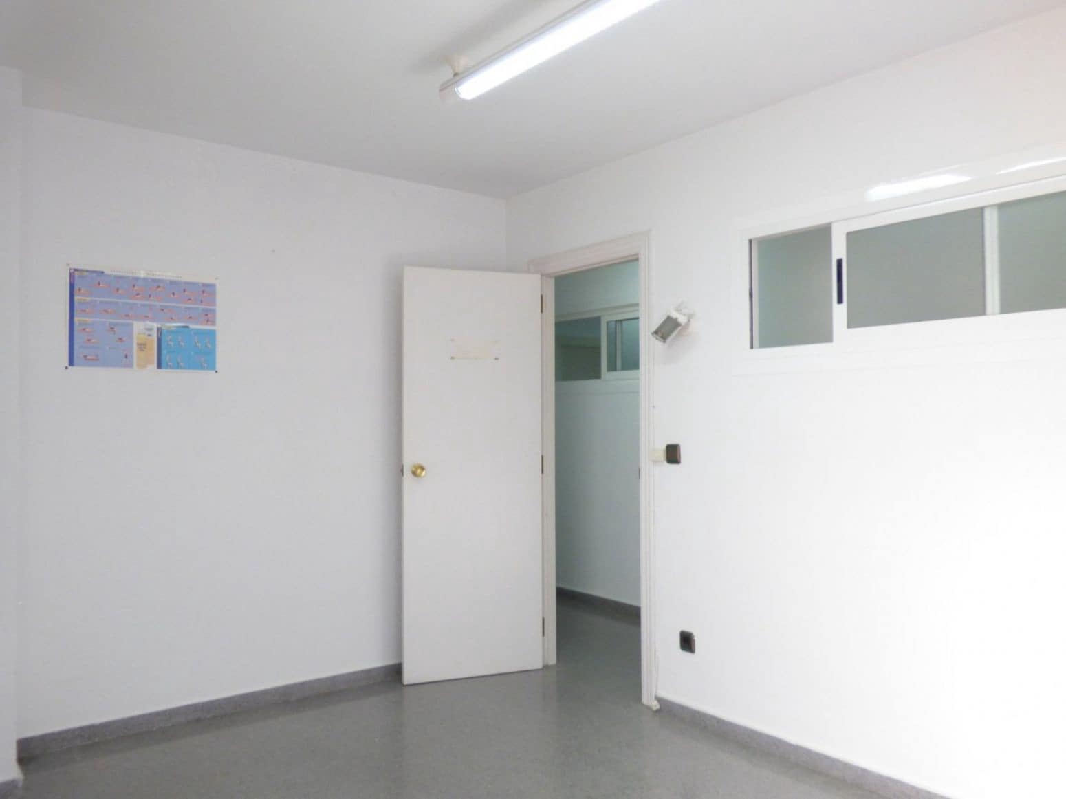 Kontor til leje i Torrent - € 450 (Ref: 9107736)