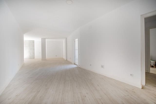 1 bedroom Commercial for sale in Alaquàs - € 69,900 (Ref: 9118646)