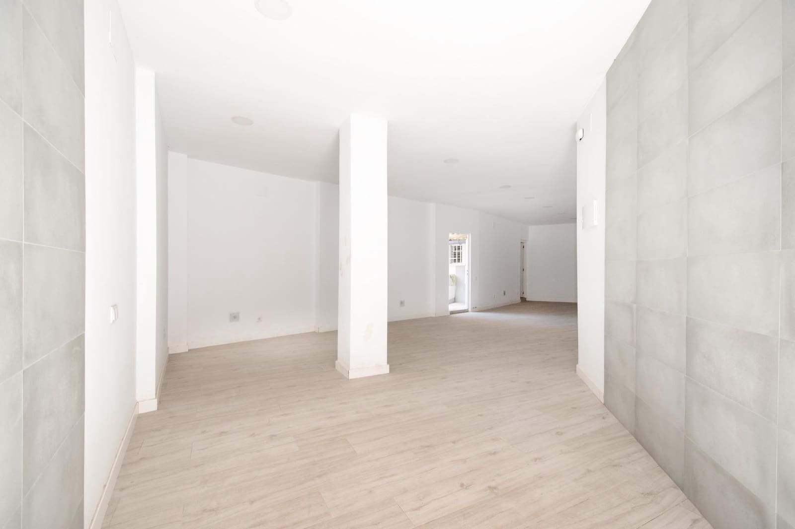 1 soveværelse Erhverv til salg i Alaquas - € 69.900 (Ref: 9118646)