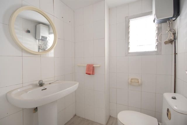 1 bedroom Commercial for sale in Alaquàs - € 69,900 (Ref: 9118646)