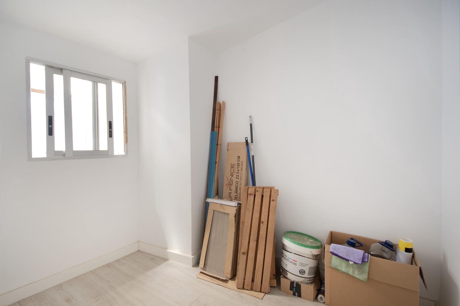 1 soveværelse Erhverv til salg i Alaquas - € 69.900 (Ref: 9118646)