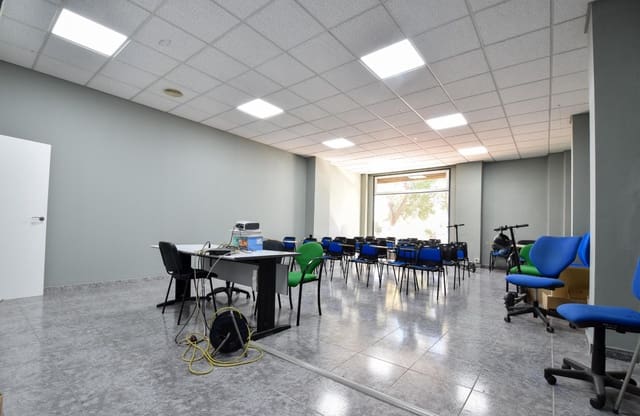 Local Commercial à vendre à Valence ville - 900 000 € (Ref: 9129656)