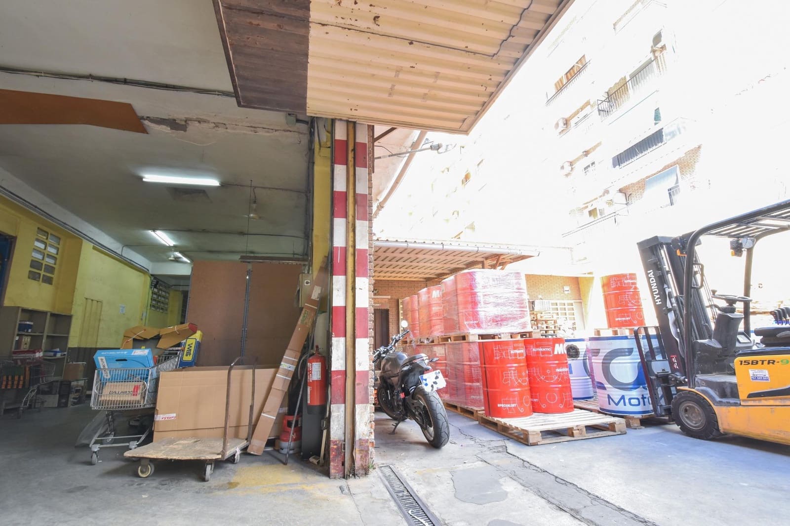 Local Commercial à vendre à Valence ville - 900 000 € (Ref: 9129656)