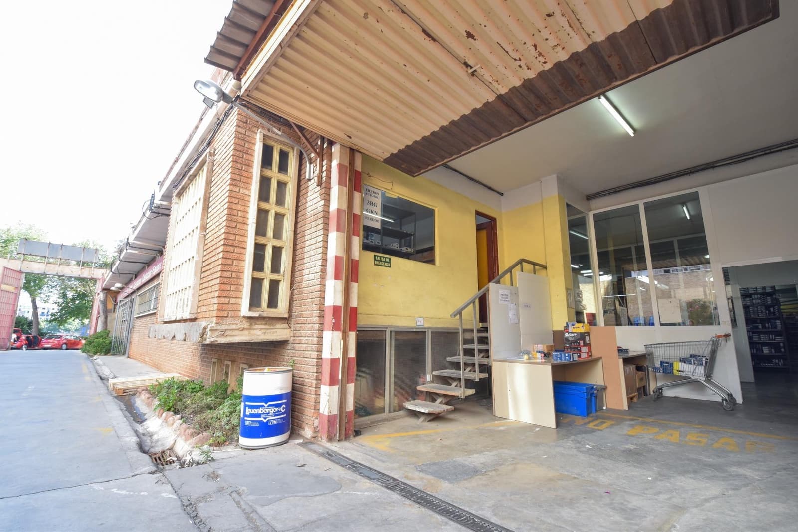 Local Commercial à vendre à Valence ville - 900 000 € (Ref: 9129656)