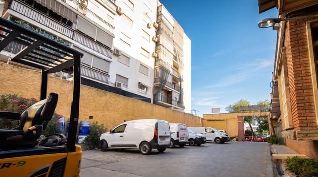 Kaupallinen myytävänä paikassa Valencia kaupunki - 850 000 € (Ref: 9129656)
