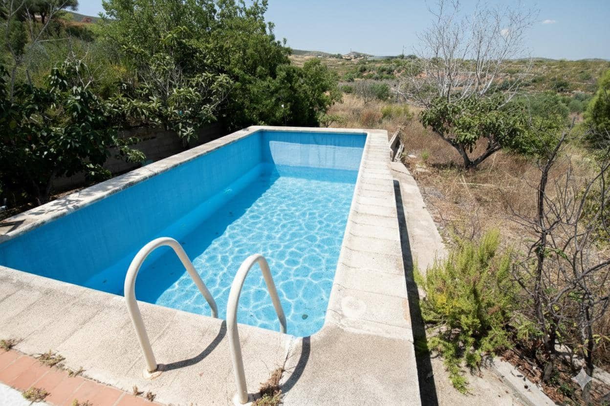 5 soveværelse Villa til salg i Montroy med swimmingpool - € 127.000 (Ref: 9152089)