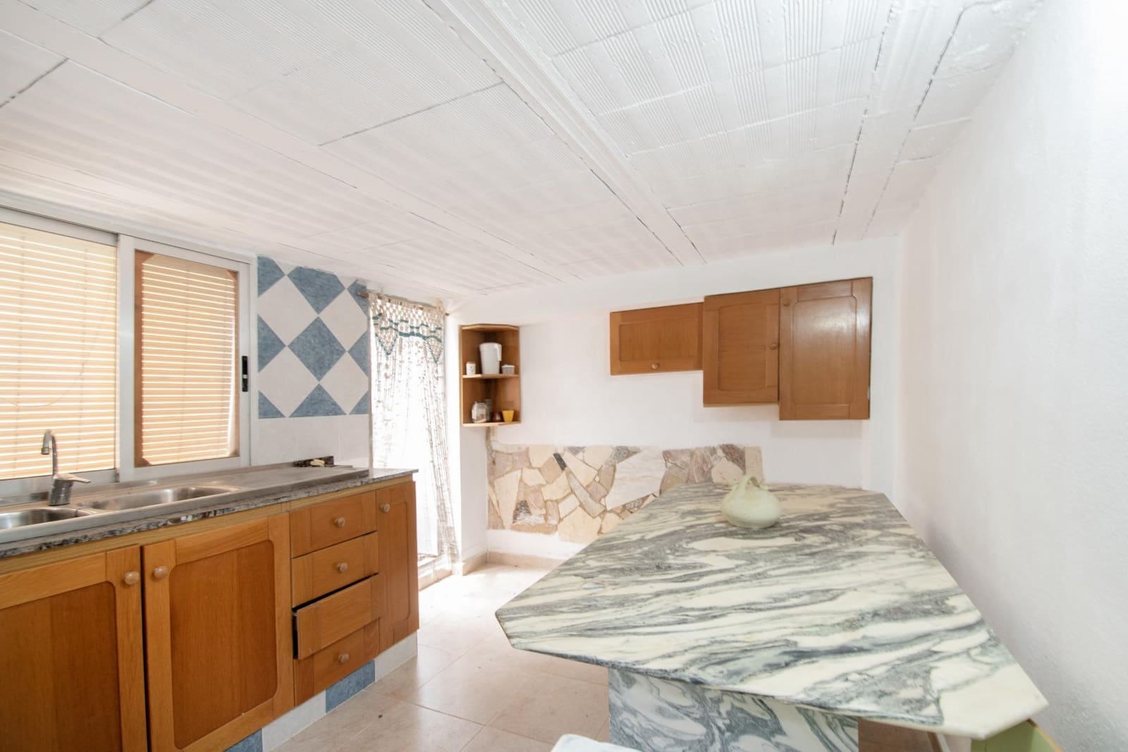 5 soveværelse Villa til salg i Montroy med swimmingpool - € 127.000 (Ref: 9152089)