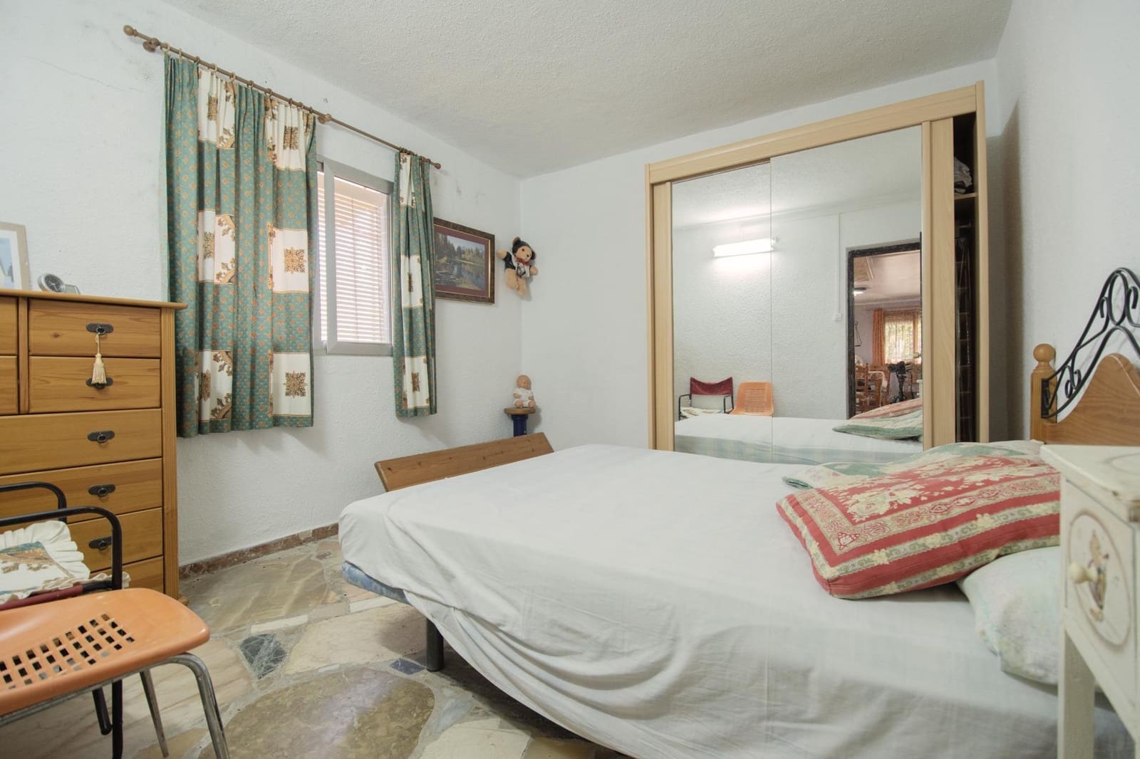 5 soveværelse Villa til salg i Montroy med swimmingpool - € 127.000 (Ref: 9152089)