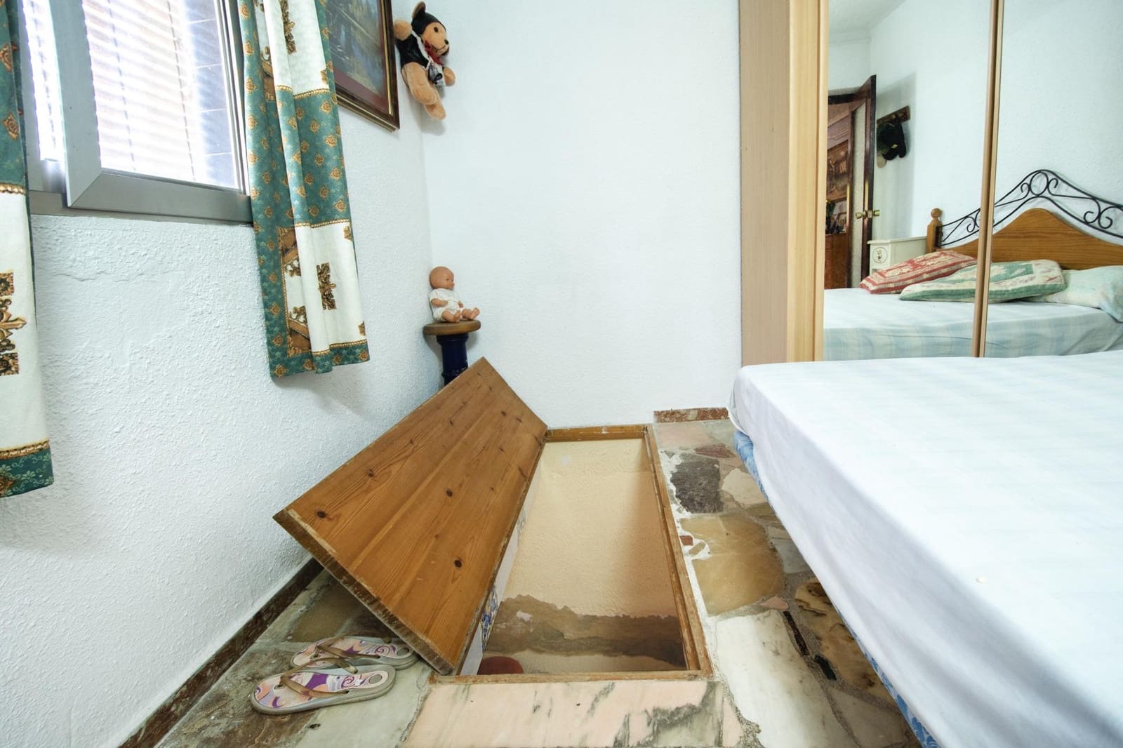 5 soveværelse Villa til salg i Montroy med swimmingpool - € 127.000 (Ref: 9152089)