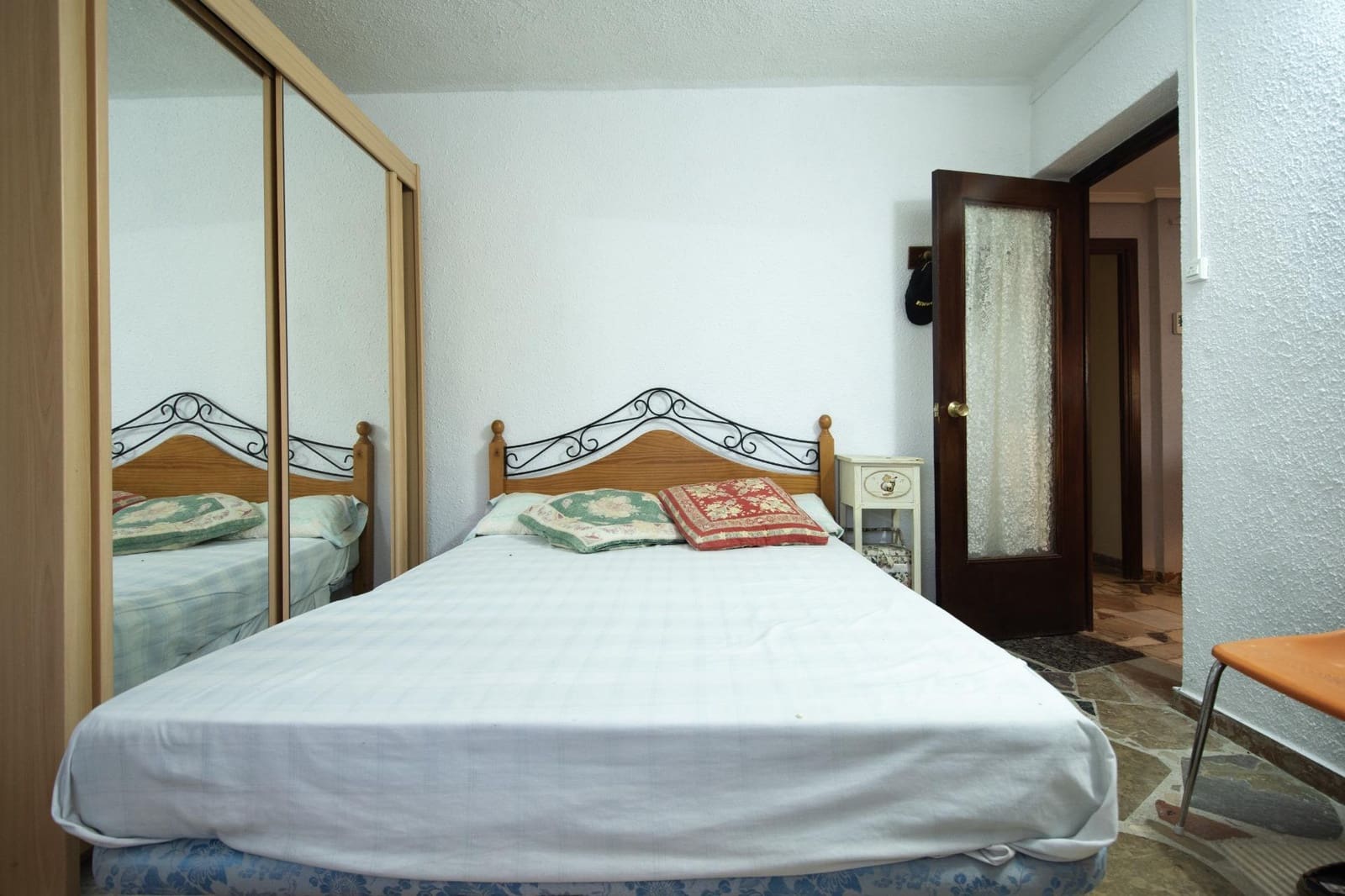 5 soveværelse Villa til salg i Montroy med swimmingpool - € 127.000 (Ref: 9152089)