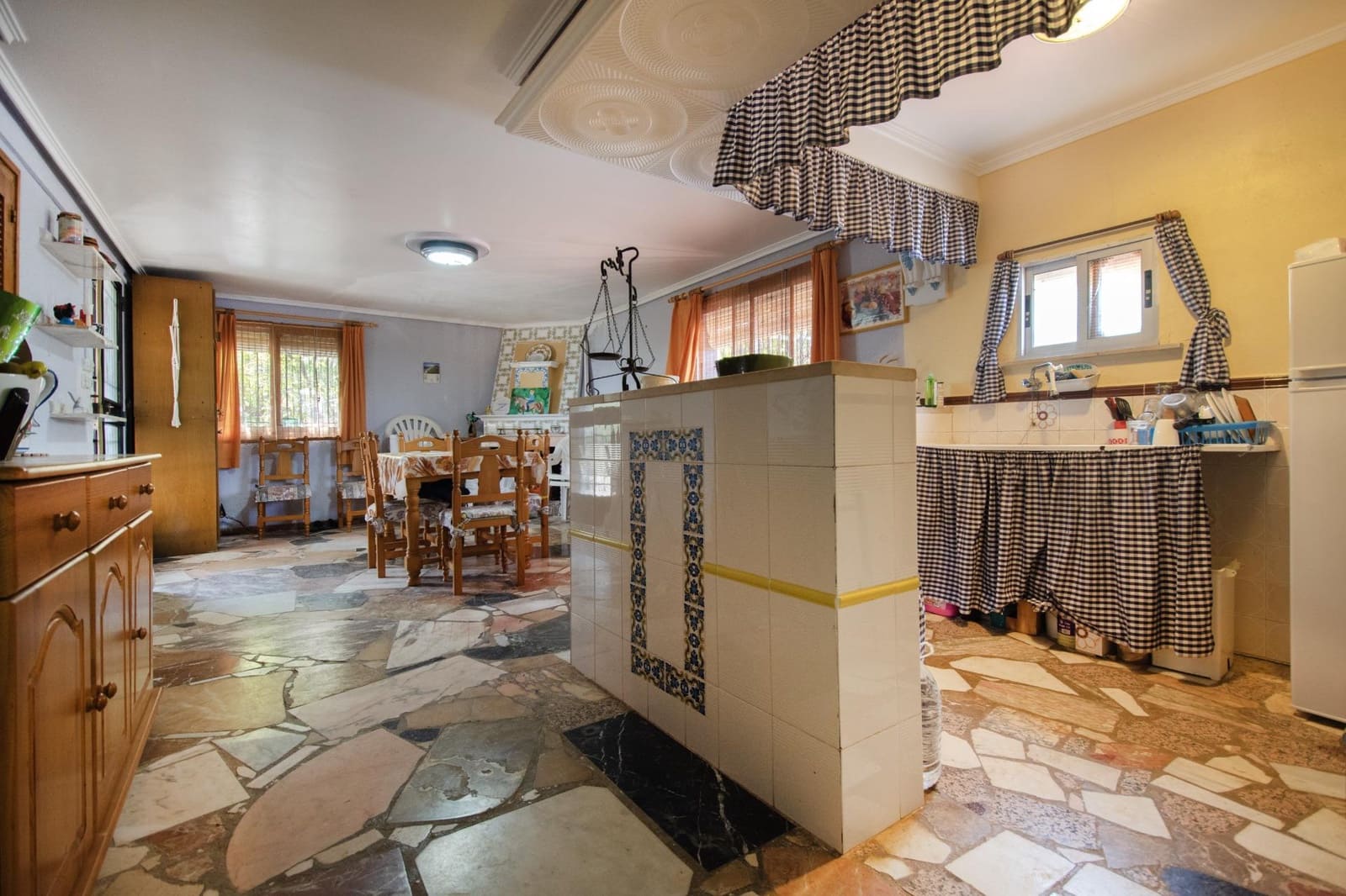 5 soveværelse Villa til salg i Montroy med swimmingpool - € 127.000 (Ref: 9152089)