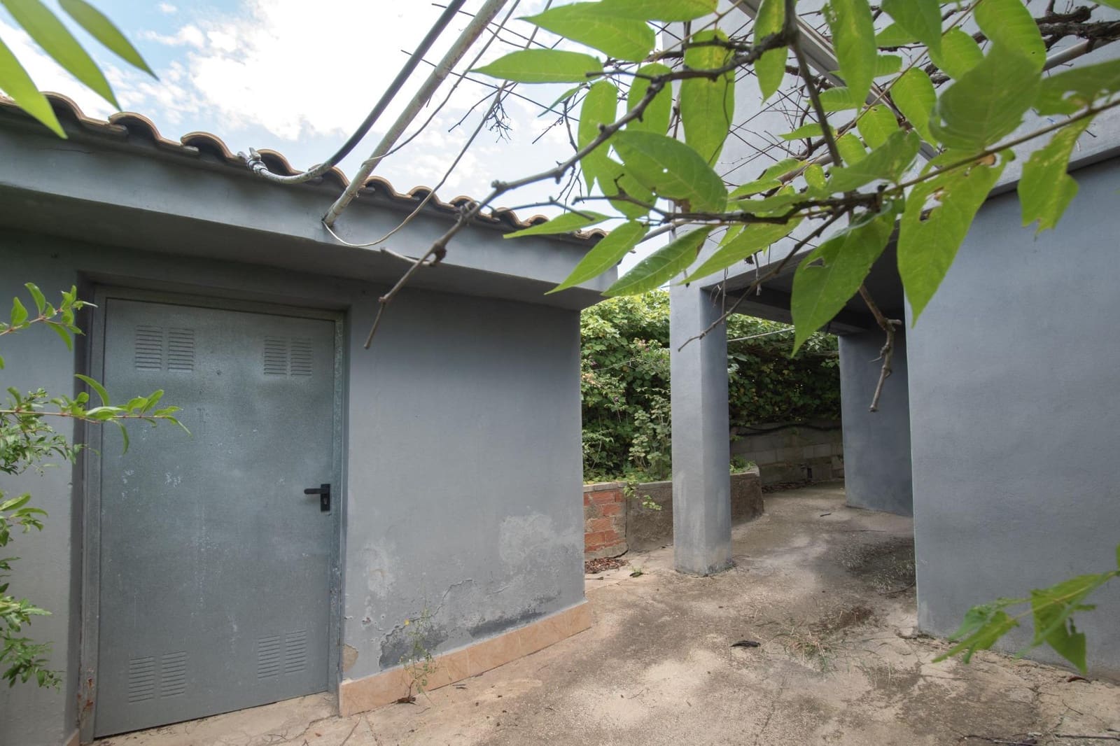 5 soveværelse Villa til salg i Montroy med swimmingpool - € 127.000 (Ref: 9152089)