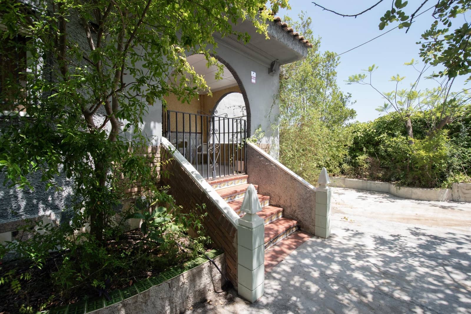 5 soveværelse Villa til salg i Montroy med swimmingpool - € 127.000 (Ref: 9152089)