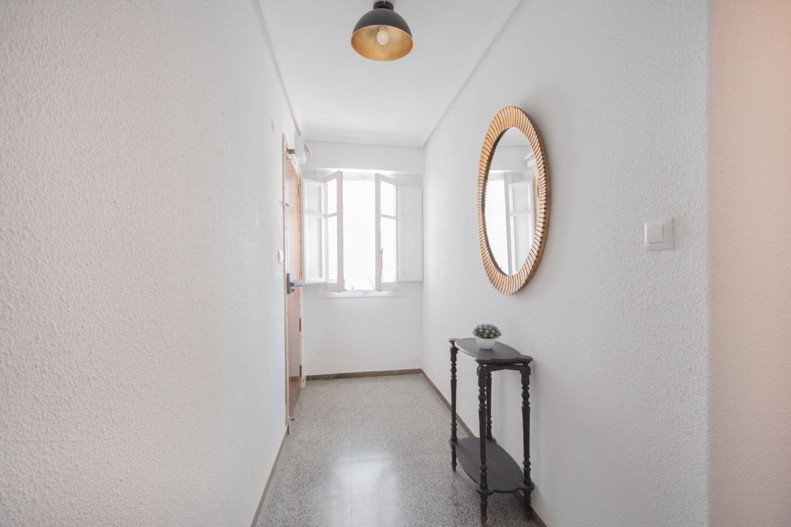 4 soveværelse Lejlighed til salg i Valencia by - € 365.000 (Ref: 9165703)