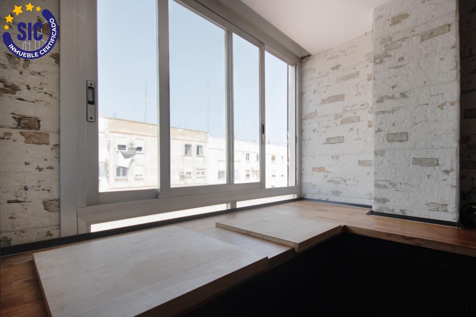 4 bedroom Flat for sale in Valencia city - € 363,000 (Ref: 9165703)
