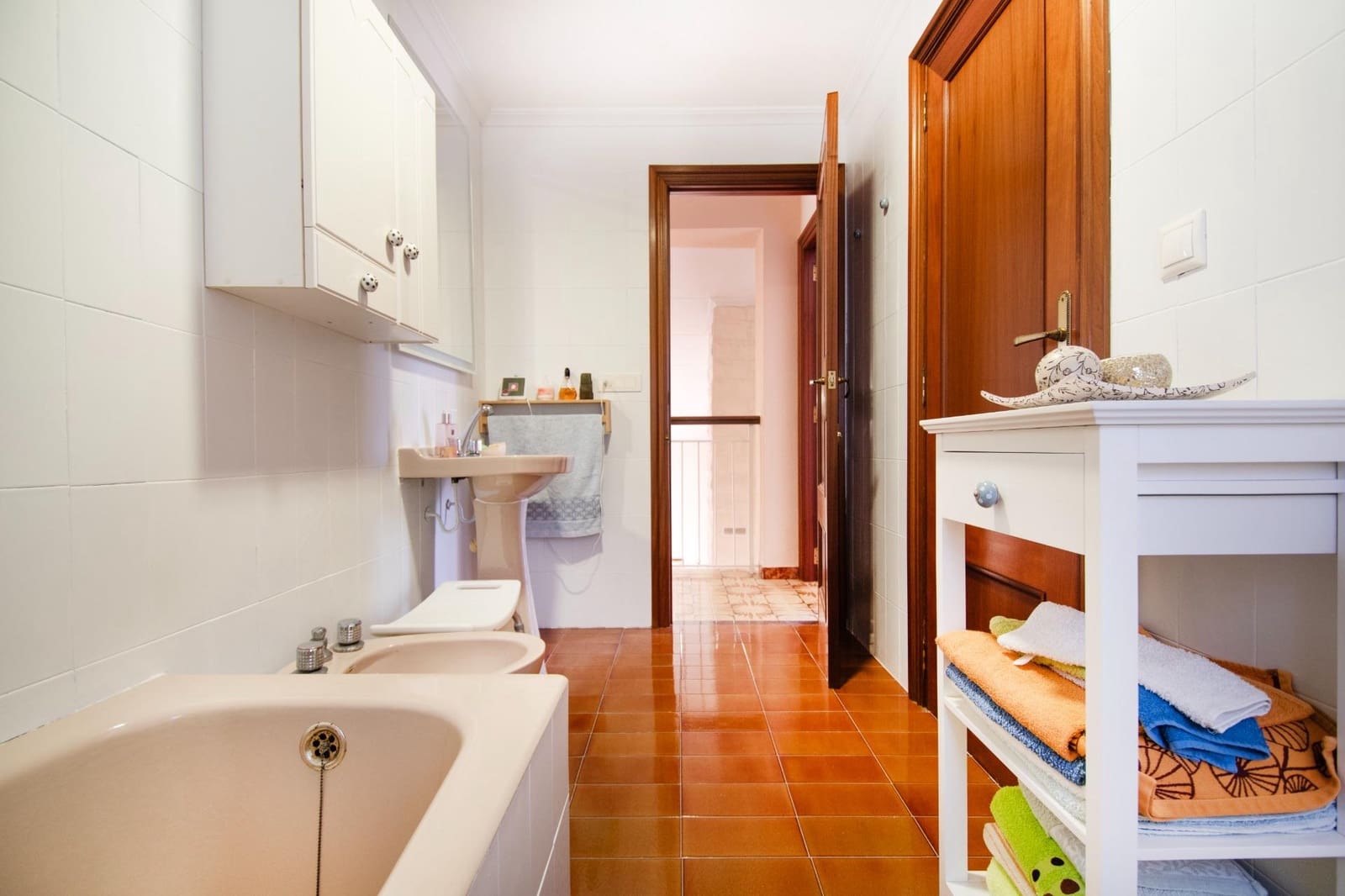 5 soveværelse Villa til salg i Montserrat med swimmingpool garage - € 410.000 (Ref: 9257240)