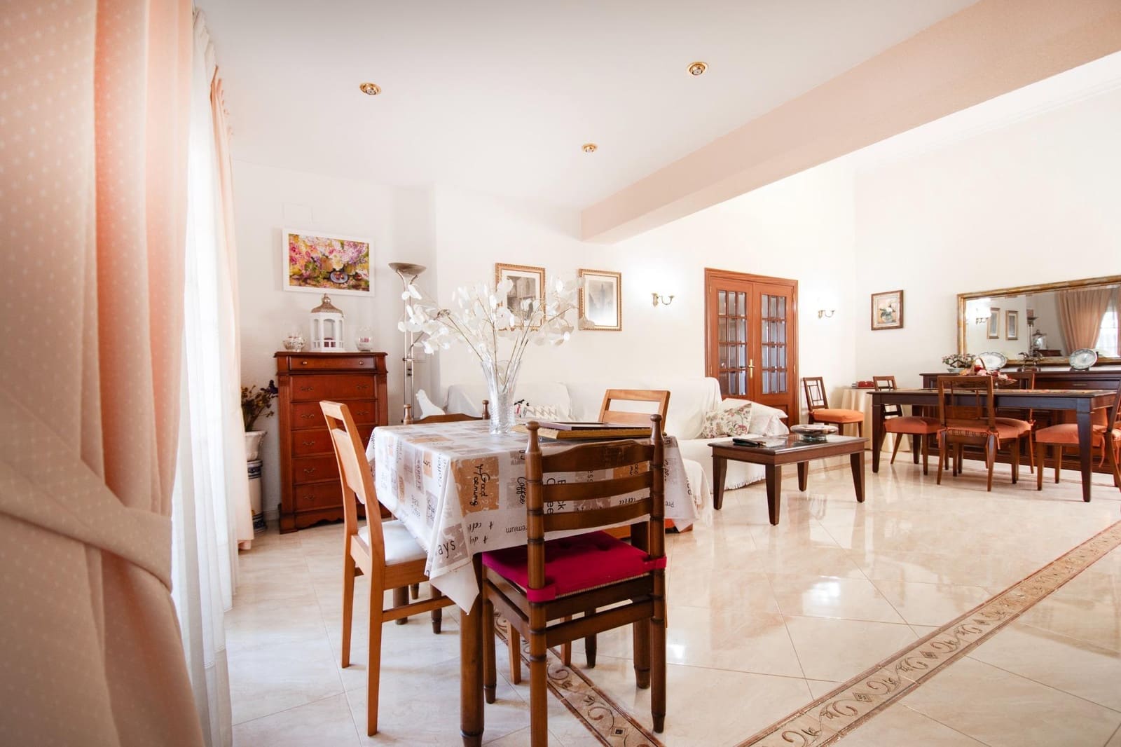 5 soveværelse Villa til salg i Montserrat med swimmingpool garage - € 410.000 (Ref: 9257240)