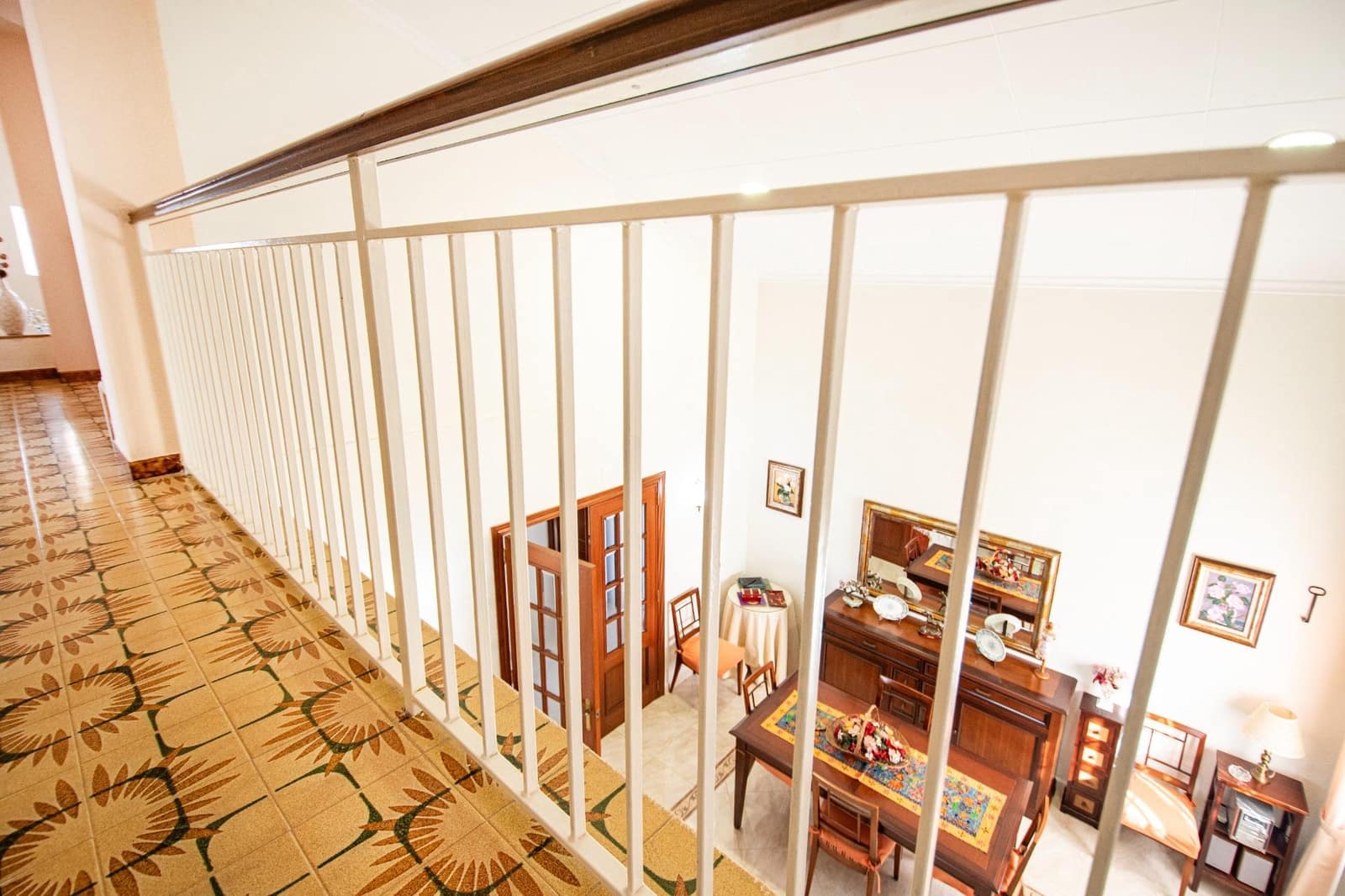 5 soveværelse Villa til salg i Montserrat med swimmingpool garage - € 410.000 (Ref: 9257240)