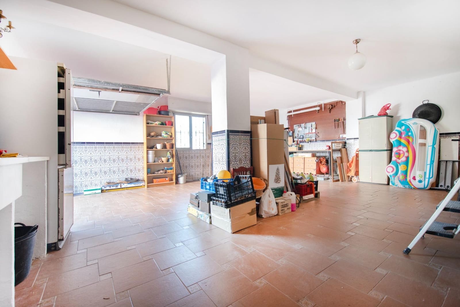 5 soveværelse Villa til salg i Montserrat med swimmingpool garage - € 410.000 (Ref: 9257240)