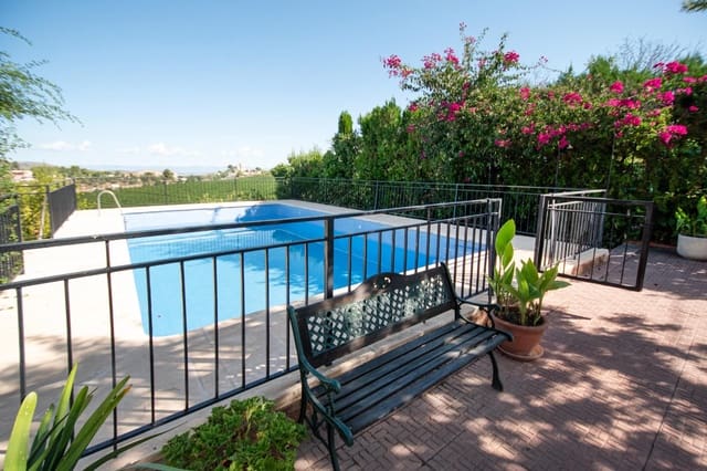 5 soveværelse Villa til salg i Montserrat med swimmingpool garage - € 410.000 (Ref: 9257240)