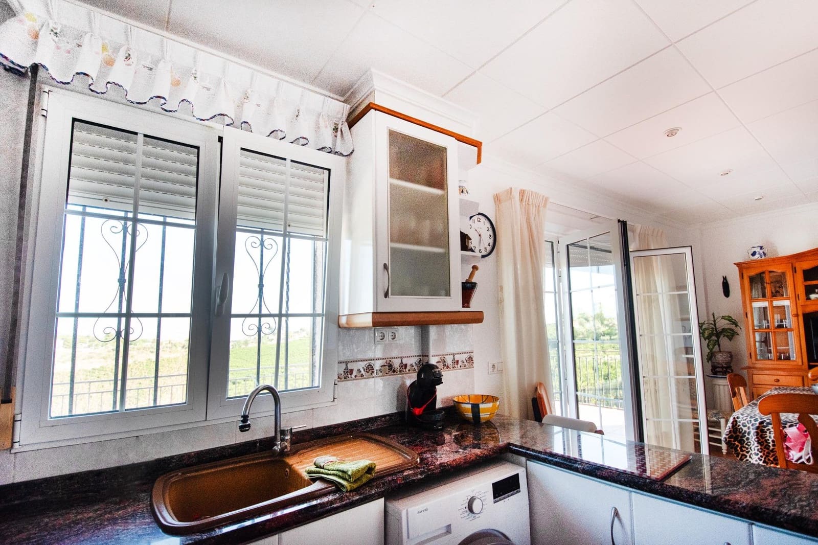 5 soveværelse Villa til salg i Montserrat med swimmingpool garage - € 410.000 (Ref: 9257240)