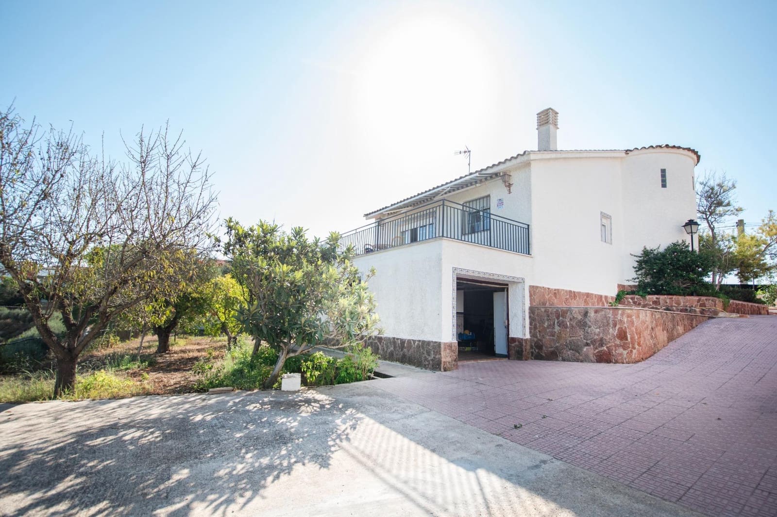 5 soveværelse Villa til salg i Montserrat med swimmingpool garage - € 410.000 (Ref: 9257240)