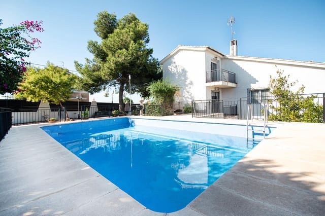 5 soveværelse Villa til salg i Montserrat med swimmingpool garage - € 410.000 (Ref: 9257240)