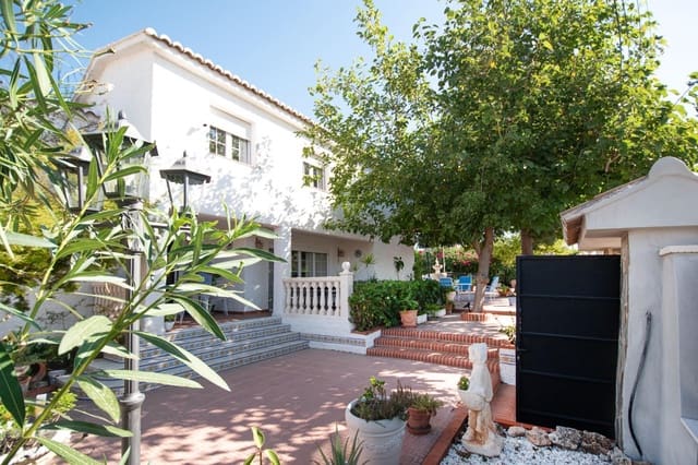 5 soveværelse Villa til salg i Montserrat med swimmingpool garage - € 410.000 (Ref: 9257240)