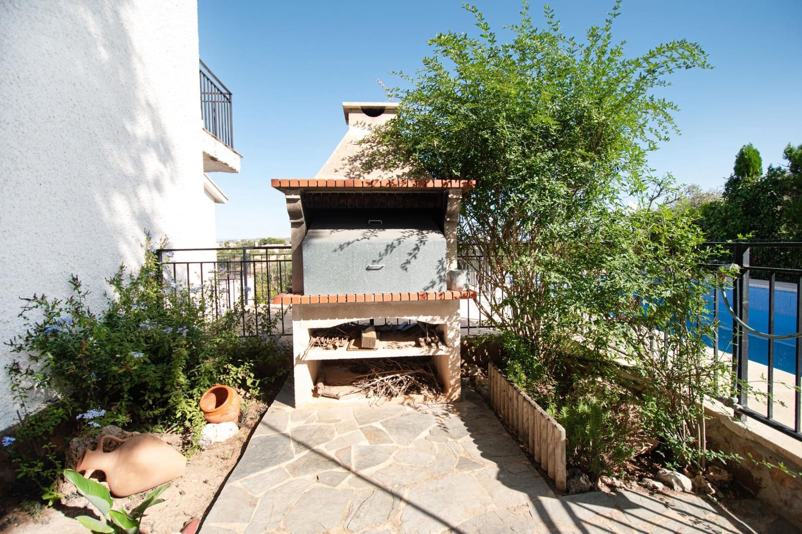 5 soveværelse Villa til salg i Montserrat med swimmingpool garage - € 410.000 (Ref: 9257240)