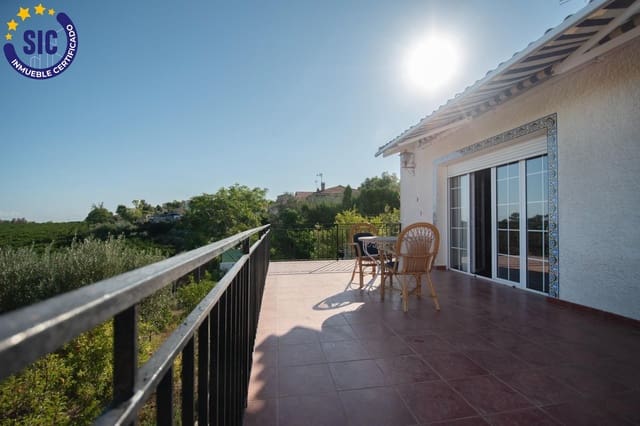5 Zimmer Villa zu verkaufen in Montserrat mit Pool Garage - 410.000 € (Ref: 9257240)