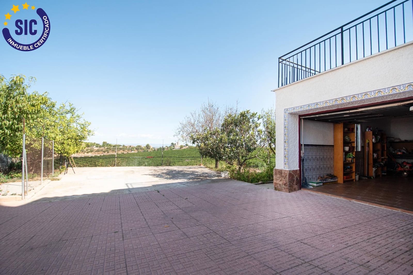 5 Zimmer Villa zu verkaufen in Montserrat mit Pool Garage - 410.000 € (Ref: 9257240)