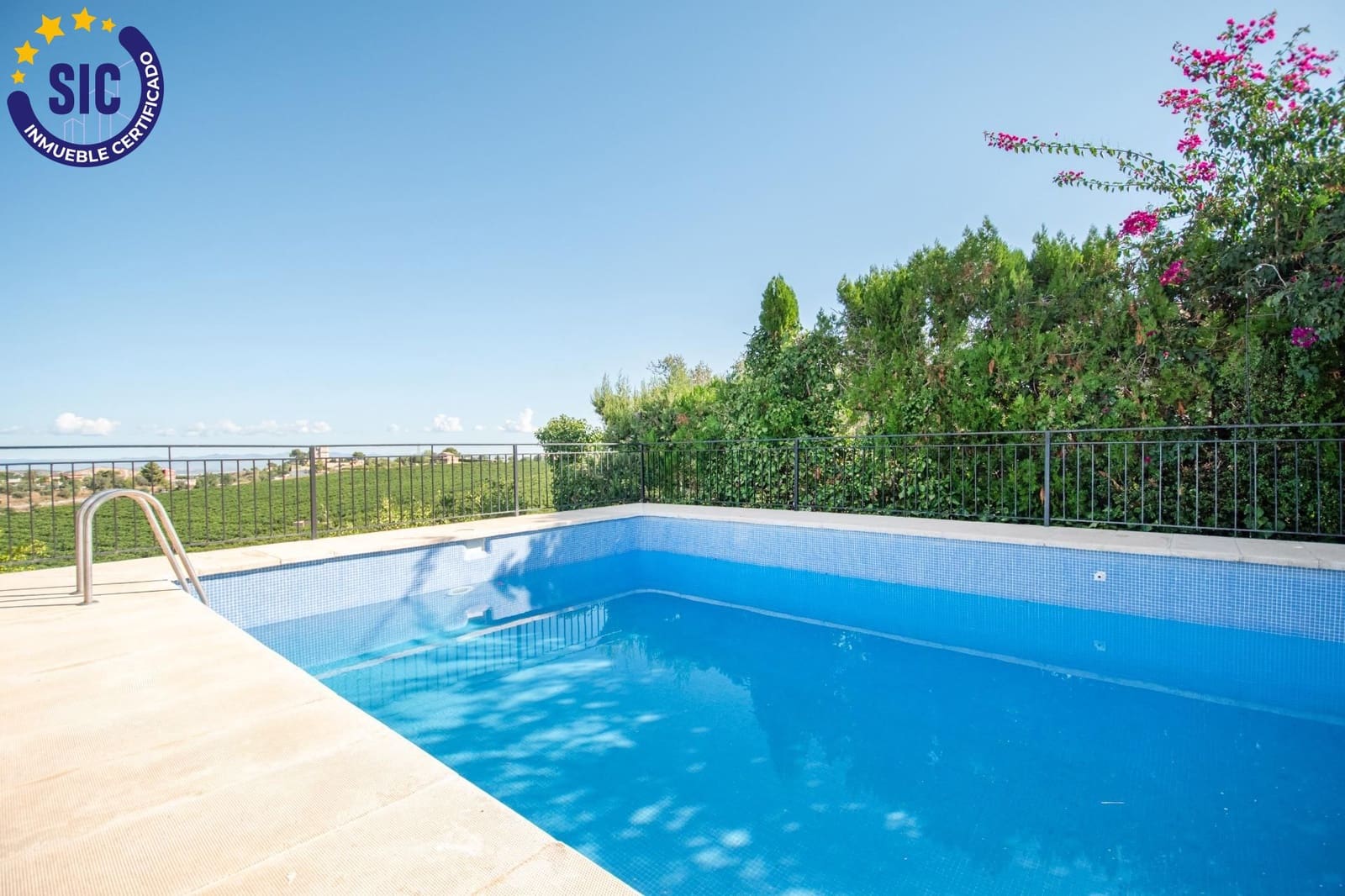 5 Zimmer Villa zu verkaufen in Montserrat mit Pool Garage - 410.000 € (Ref: 9257240)