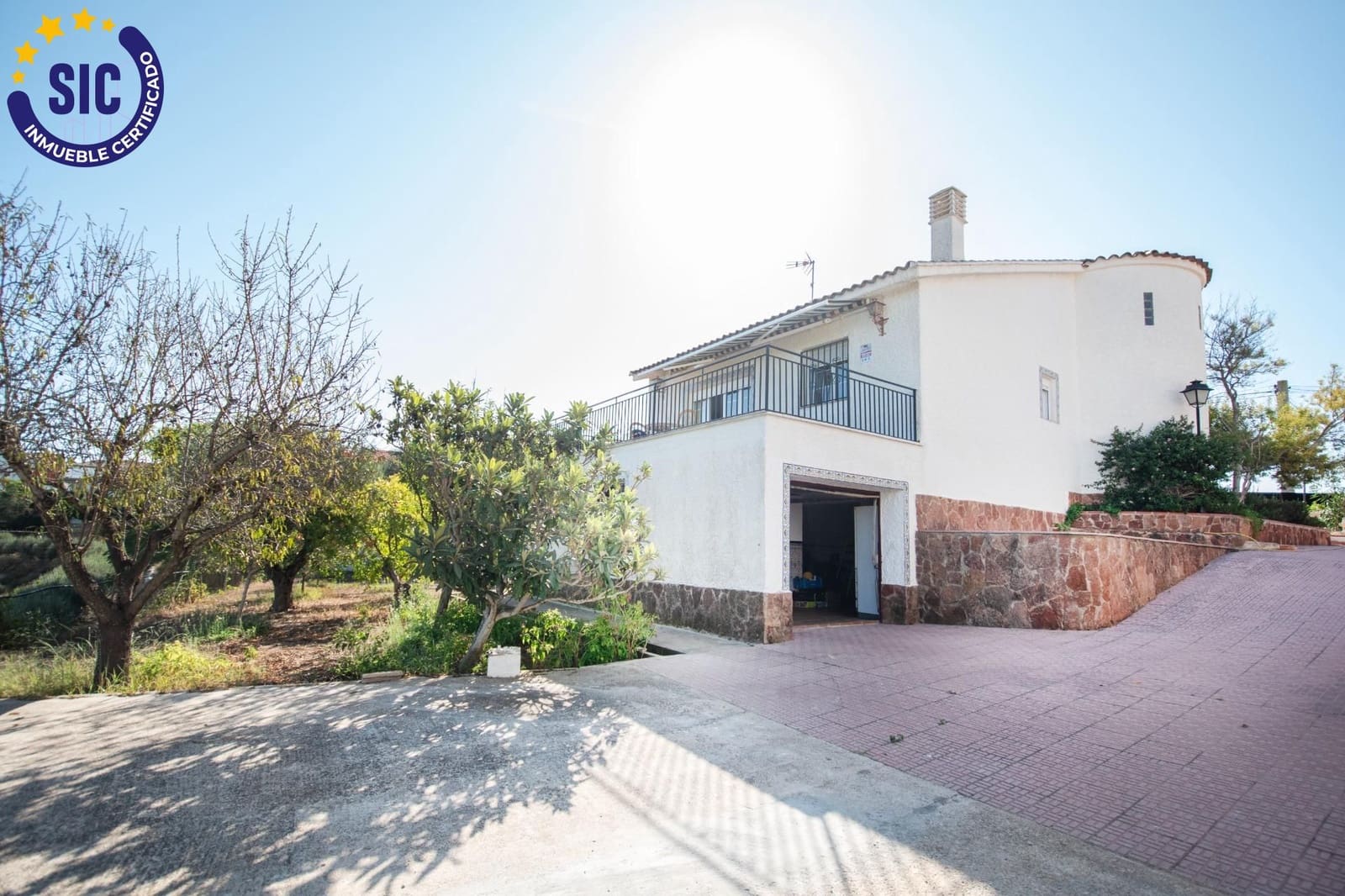 5 Zimmer Villa zu verkaufen in Montserrat mit Pool Garage - 410.000 € (Ref: 9257240)