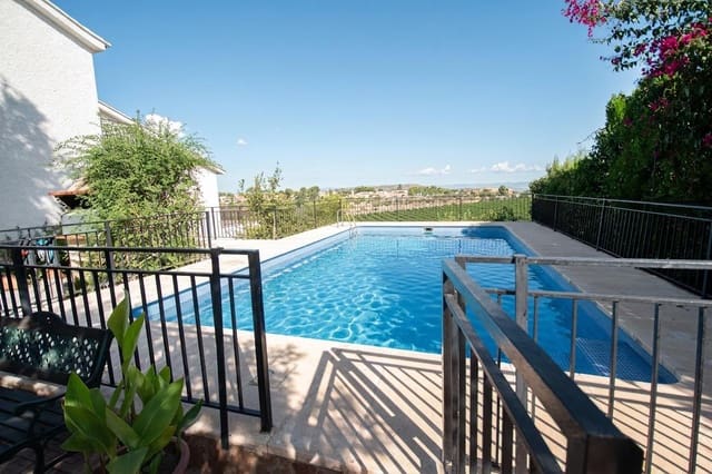 5 slaapkamer Villa te koop in Montserrat met zwembad garage - € 410.000 (Ref: 9257240)