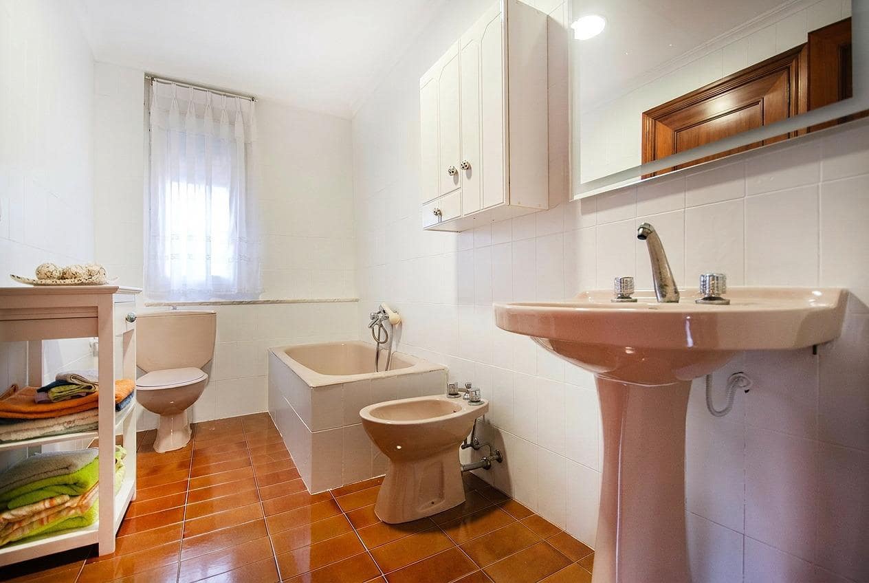 5 slaapkamer Villa te koop in Montserrat met zwembad garage - € 410.000 (Ref: 9257240)