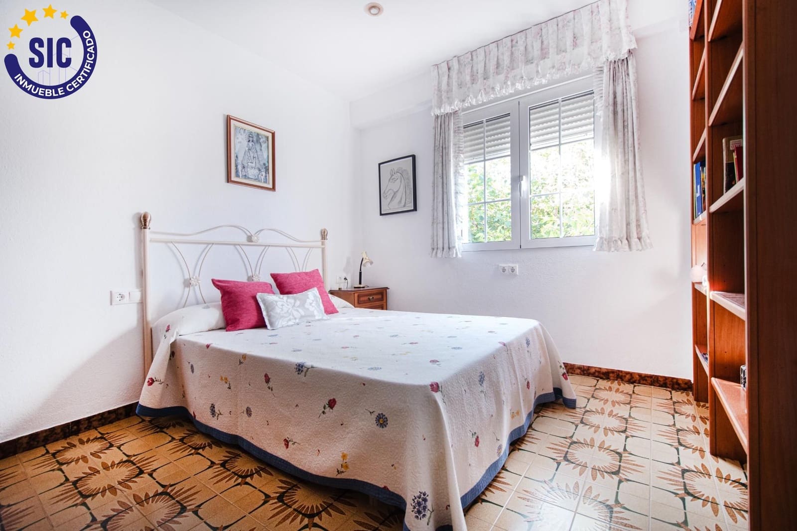 5 slaapkamer Villa te koop in Montserrat met zwembad garage - € 410.000 (Ref: 9257240)