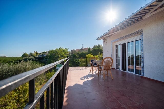 5 slaapkamer Villa te koop in Montserrat met zwembad garage - € 410.000 (Ref: 9257240)