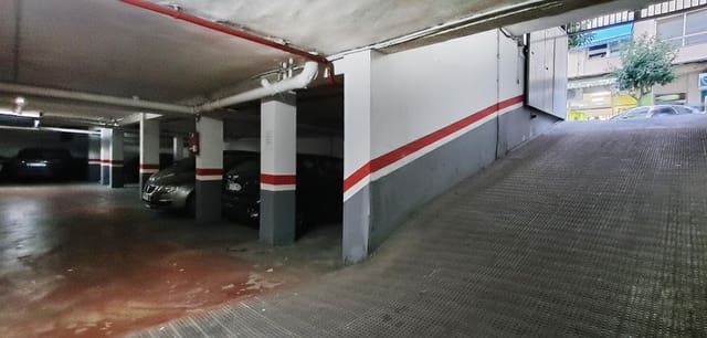 Garage for sale in Mislata - € 8,500 (Ref: 9345013)
