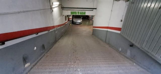 Garage for sale in Mislata - € 8,500 (Ref: 9345013)