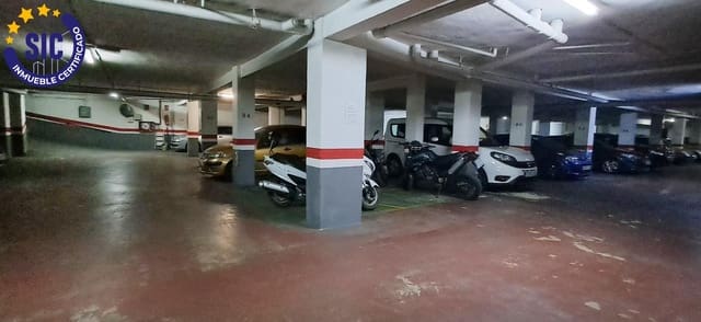 Garaż na sprzedaż w Mislata - 8 500 € (Ref: 9345013)