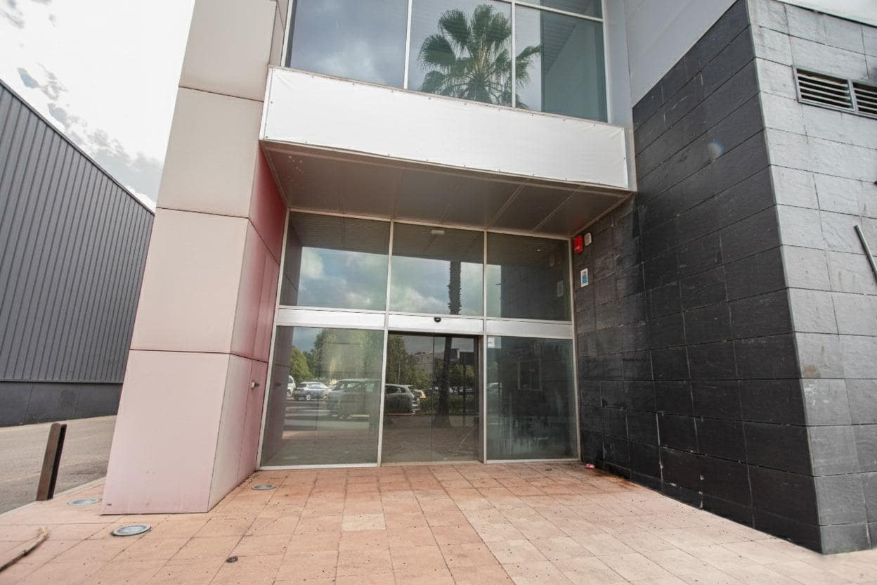 Kommersiell till salu i Aldaia - 155 000 € (Ref: 9375280)