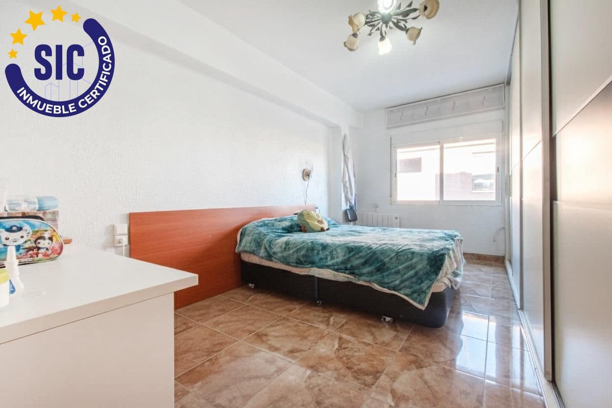 2 bedroom Flat for sale in Torrent - € 140,000 (Ref: 9403336)