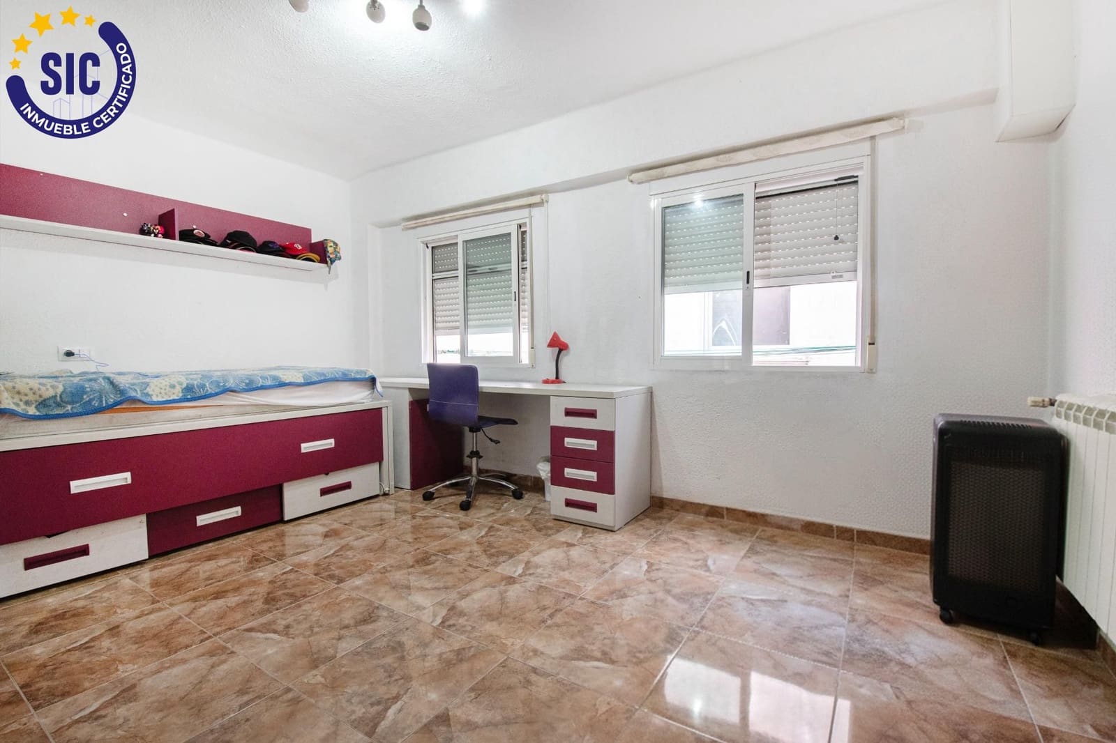 2 bedroom Flat for sale in Torrent - € 140,000 (Ref: 9403336)