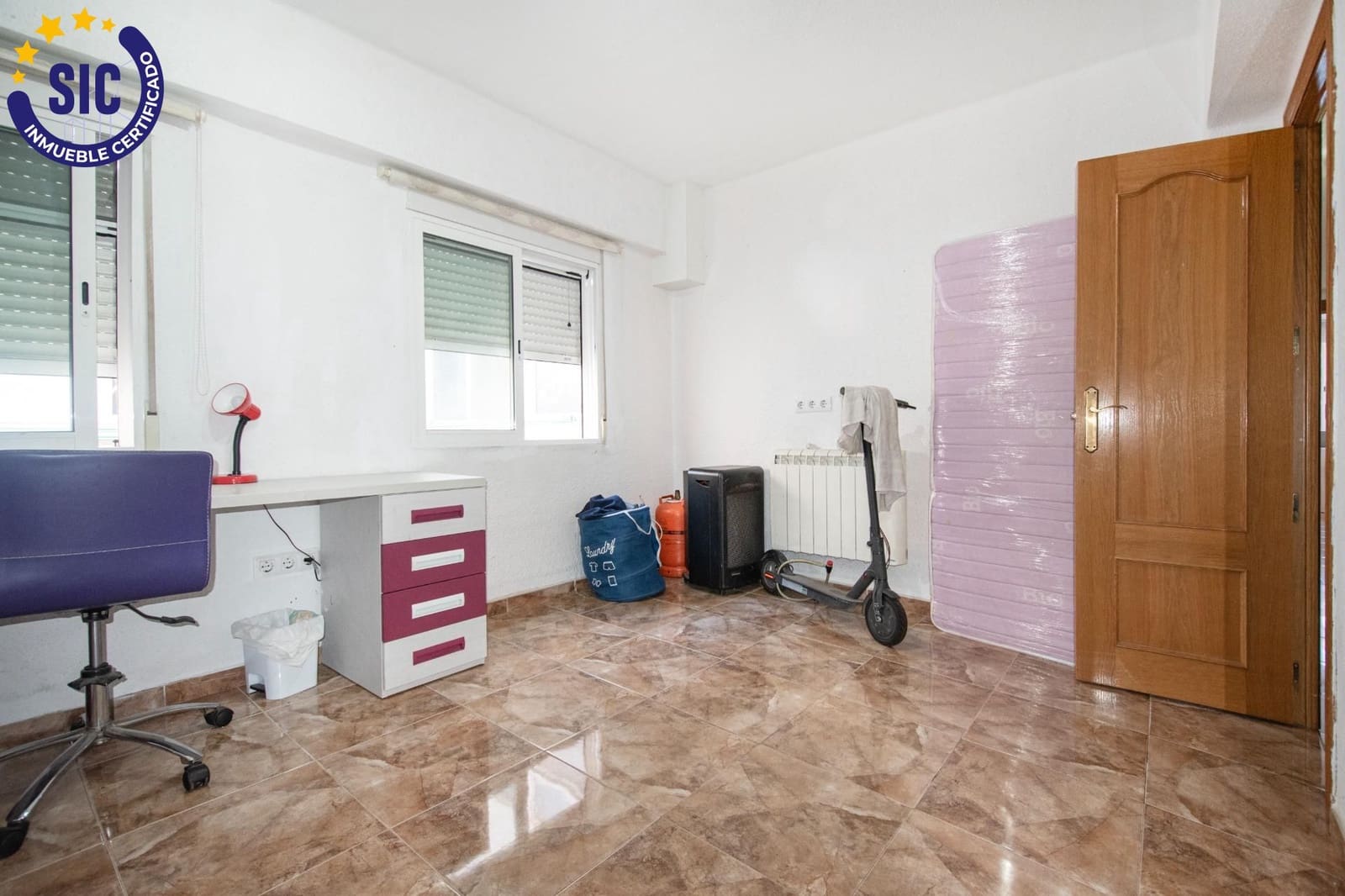 2 bedroom Flat for sale in Torrent - € 140,000 (Ref: 9403336)