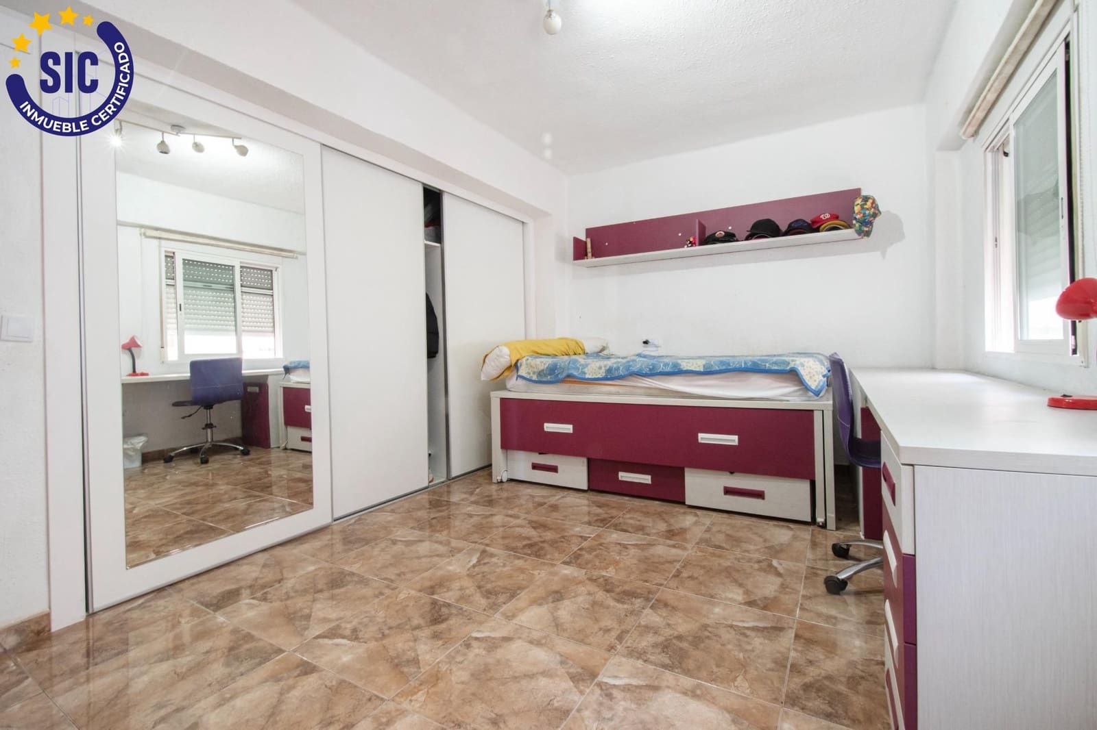 2 bedroom Flat for sale in Torrent - € 135,000 (Ref: 9403336)