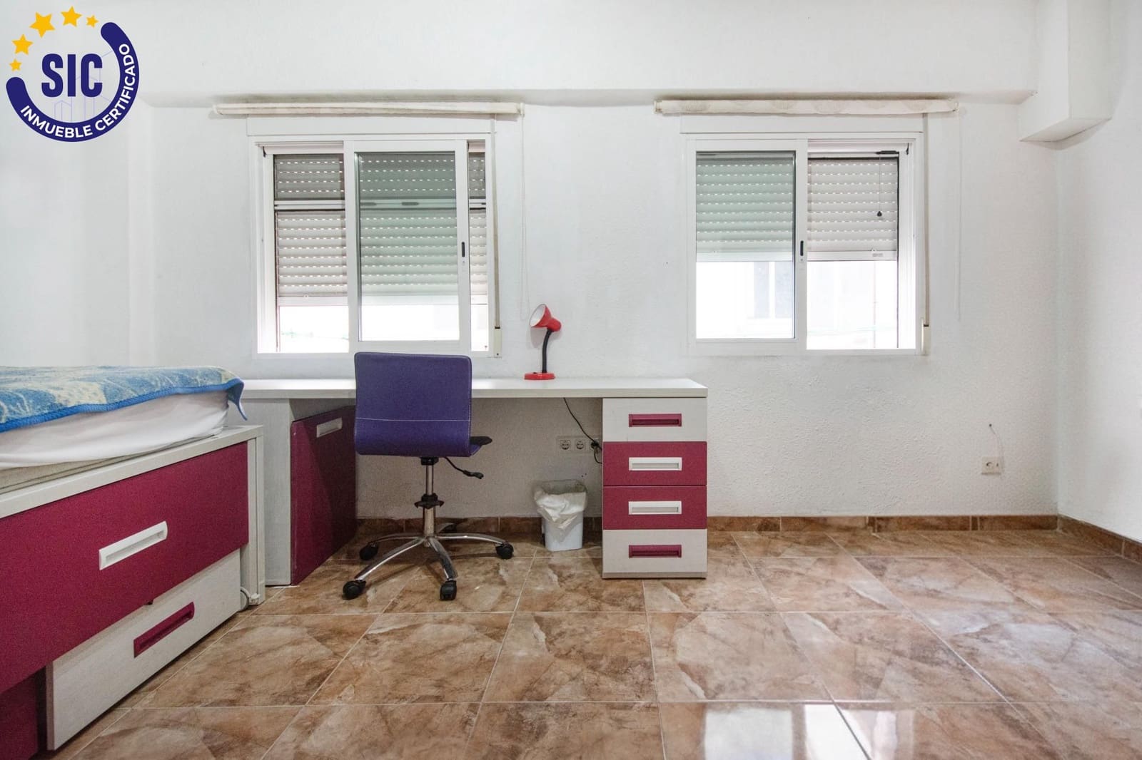 2 bedroom Flat for sale in Torrent - € 135,000 (Ref: 9403336)